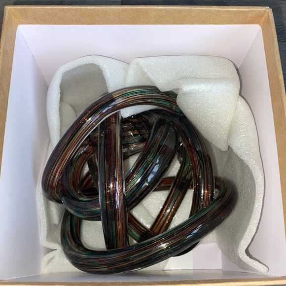 Endless Enternity Knot Art Glass Sculpture Handmade - Picture 3 of 5